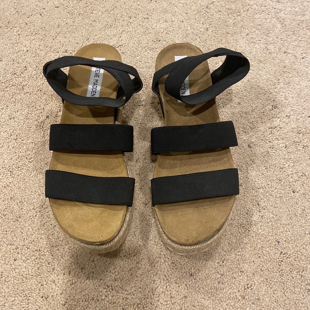 Like new. size 9